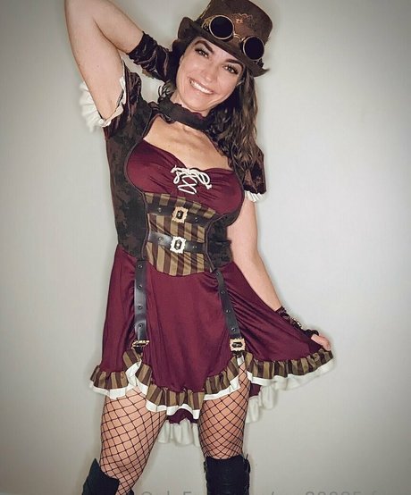 rae80085 free onlyfans leaked