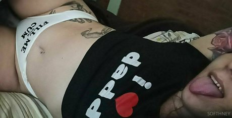 ursoftbee only fans nude