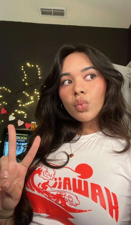 Chellchee nude onlyfans leaks