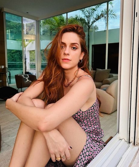 Sophia Abrahao onlyfans topless