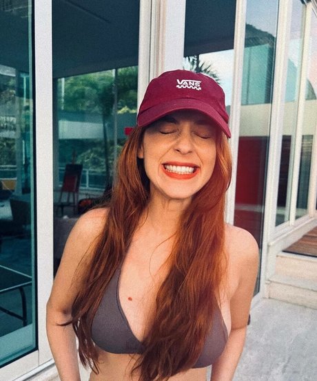 Sophia Abrahao onlyfans nude pics