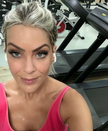 Renata Fan onlyfans pictures