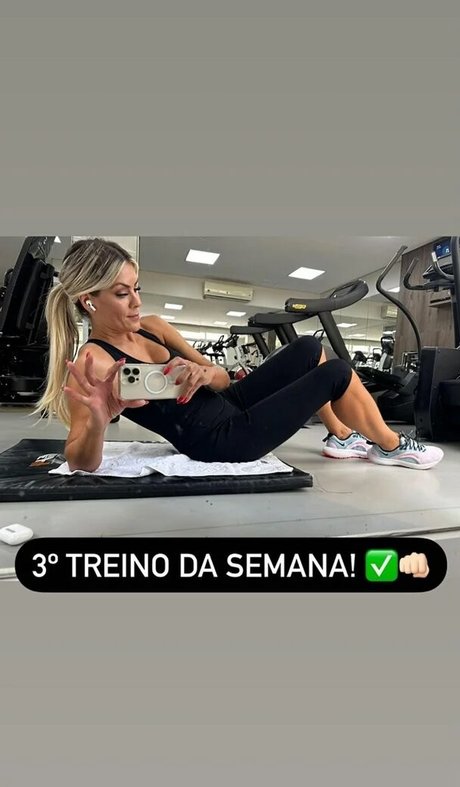 Renata Fan is on onlyfans