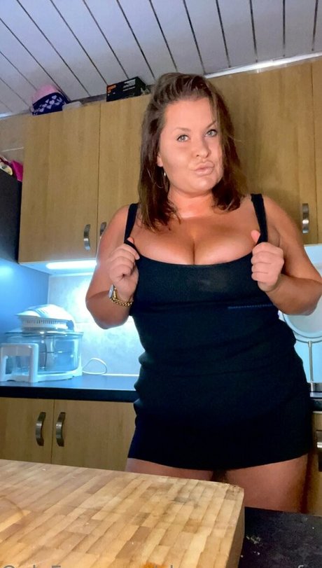 sharpqueen free Profile pic