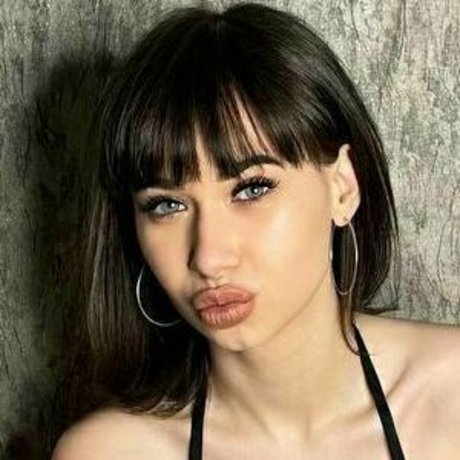 lila lilu Profile pic