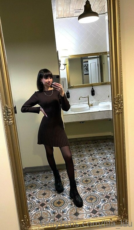 lila lilu onlyfans striptease