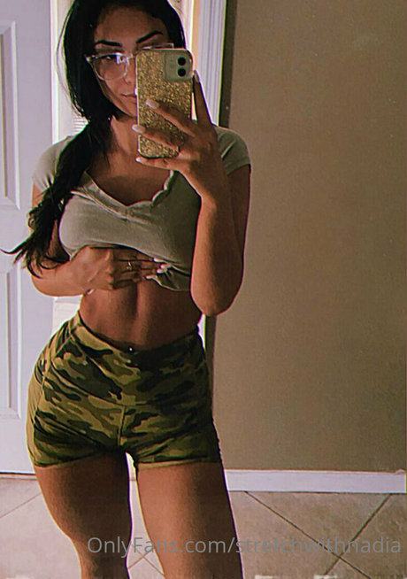 nadiastrikesagain onlyfans leaked tits