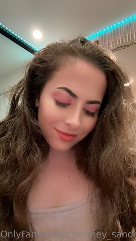 Courtney Sanderson onlyfans exposed