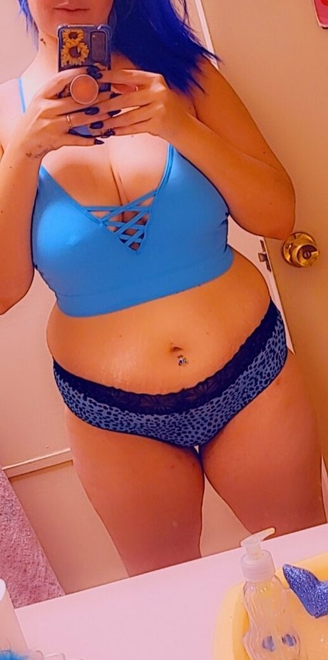 blubodygloss onlyfans leaked pics