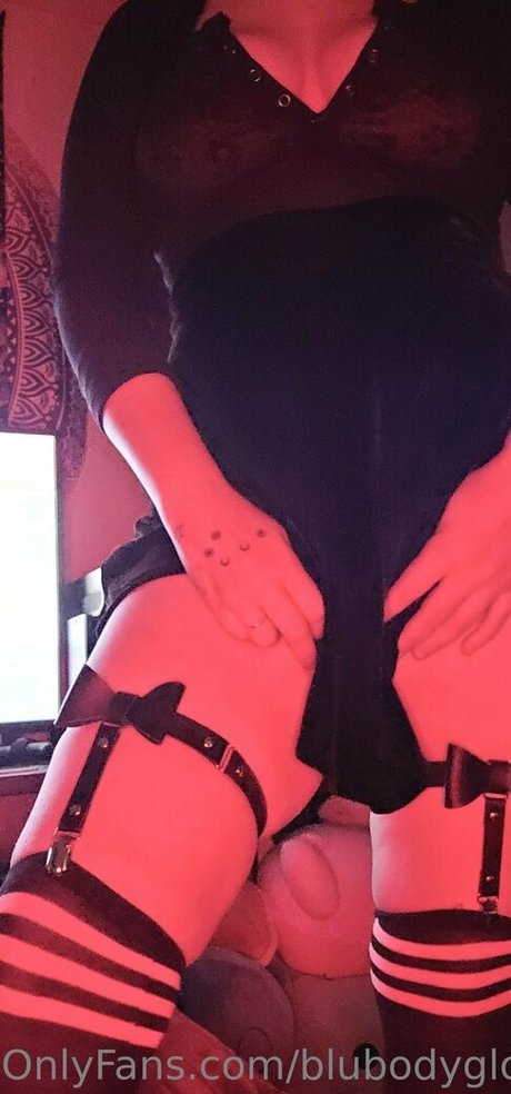 blubodygloss hot onlyfans