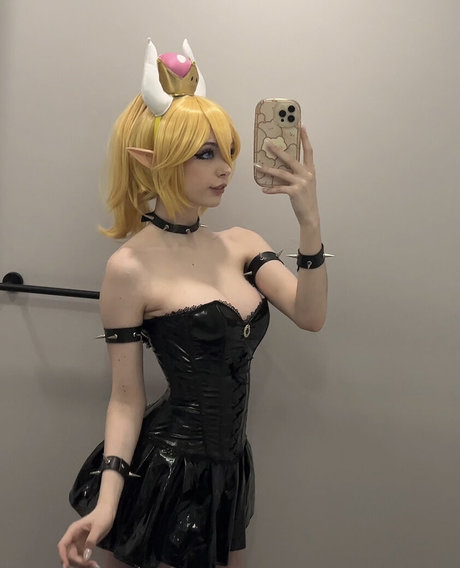 emiki28 onlyfans posts