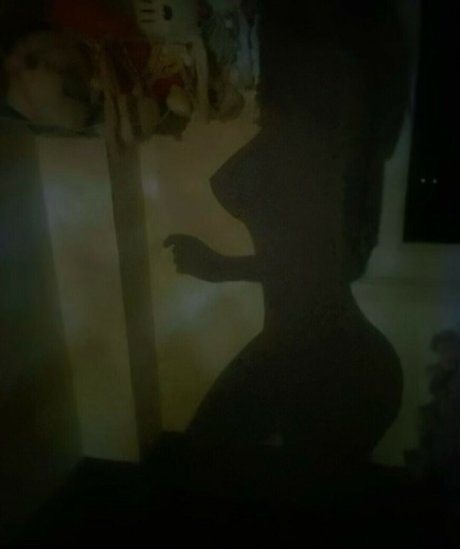 Nyawmilk onlyfans content