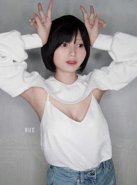 Rue cosplayer leaked only fans porn