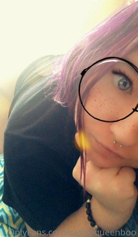 cassiequeenboo onlyfans porn