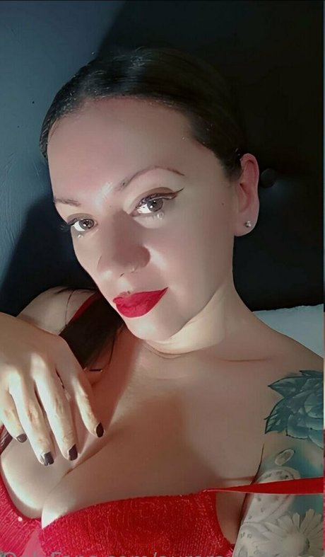 aurorawhitemodel onlyfans leak naked