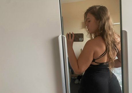 gabrielamorenoo onlyfans leajs