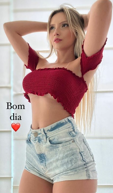 Isa Sudati onlyfans photos