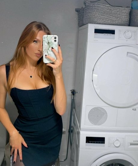 swegirlmafia onlyfans nude porn