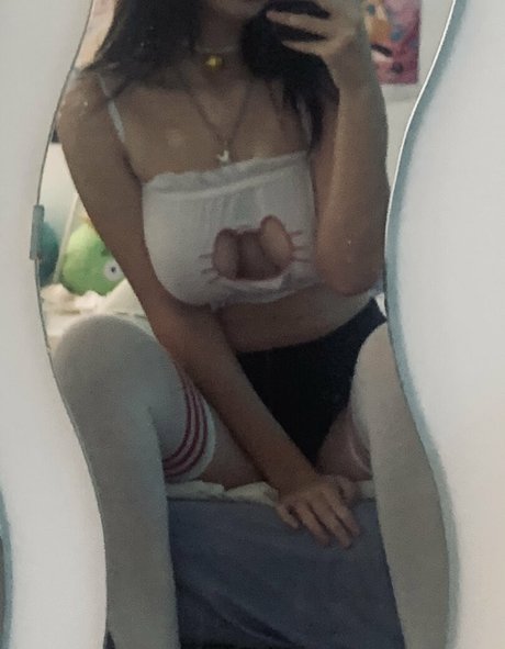 _carlaperezz onlyfans model images