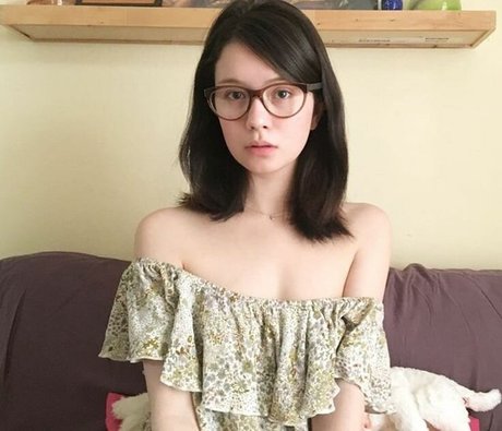 Mia Kerin onlyfans leaked naked