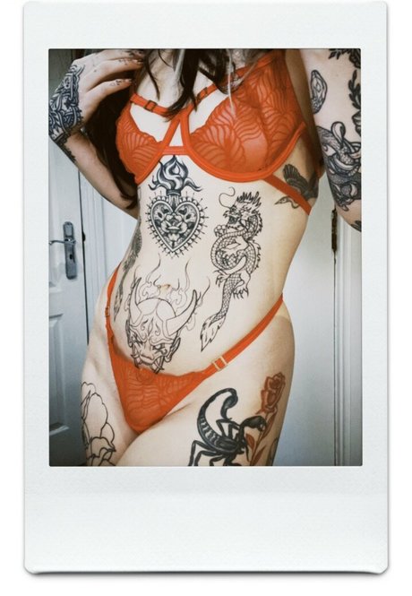 Izzy Siim onlyfans porn leaked