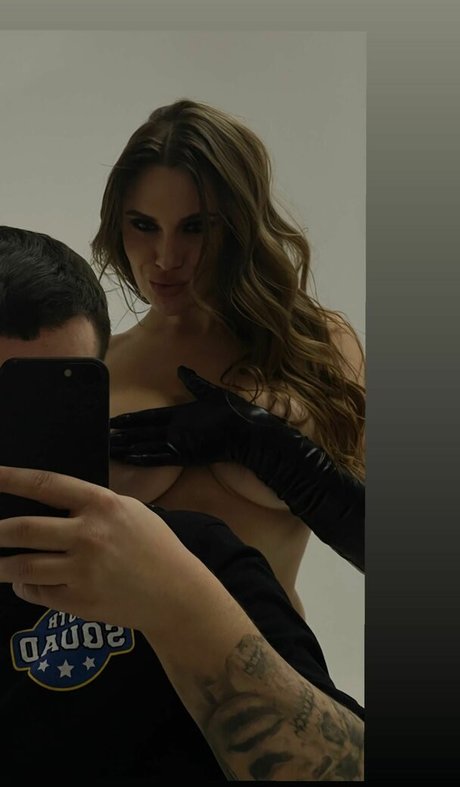 Anisa Kiss nude onlyfans leaked