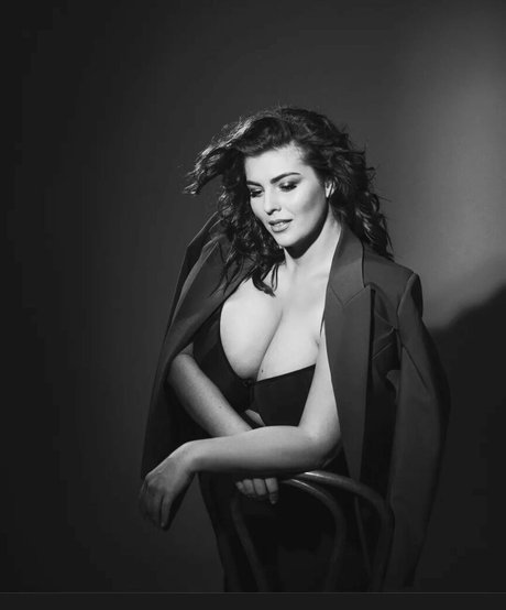 Xenia Wood onlyfans naked leak