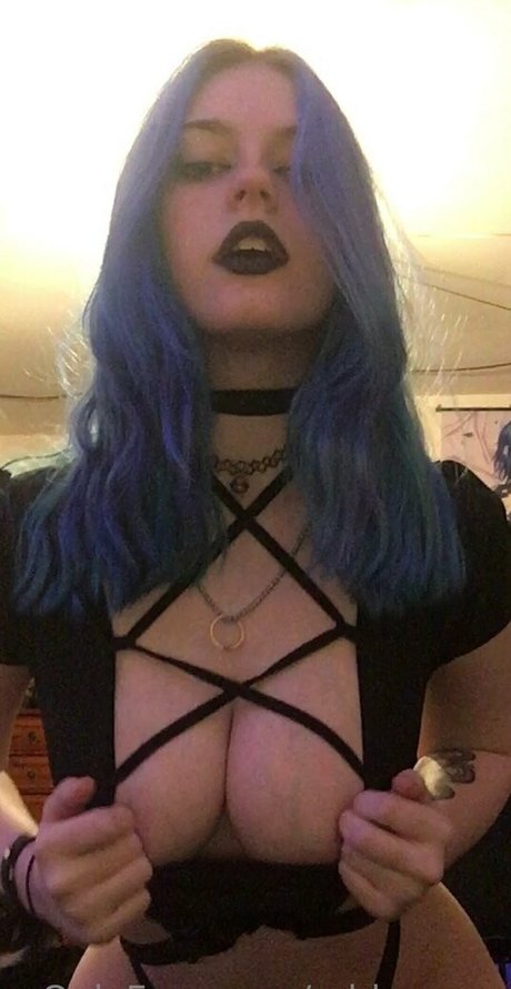 __eddynrose__ onlyfans model