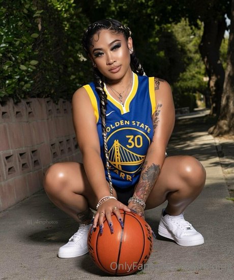 kyomiqing desnuda onlyfans