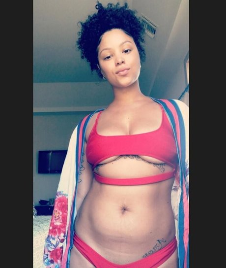 celmynam3 nude onlyfans pics