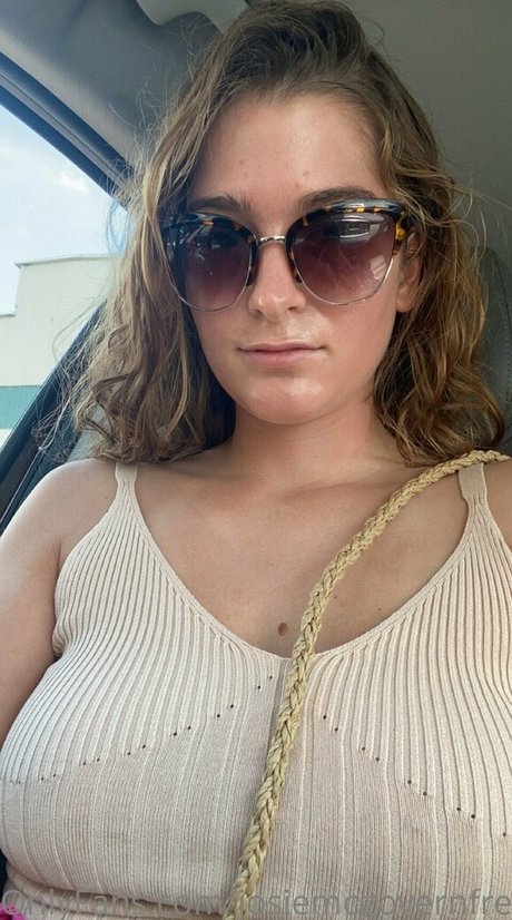 josieplayfulfree only fans pics