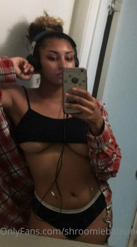 shroomiebabiuncensored leaked only fans