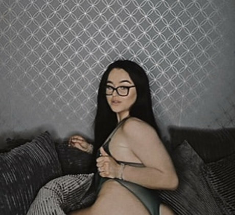 miyasol1 onlyfans ass