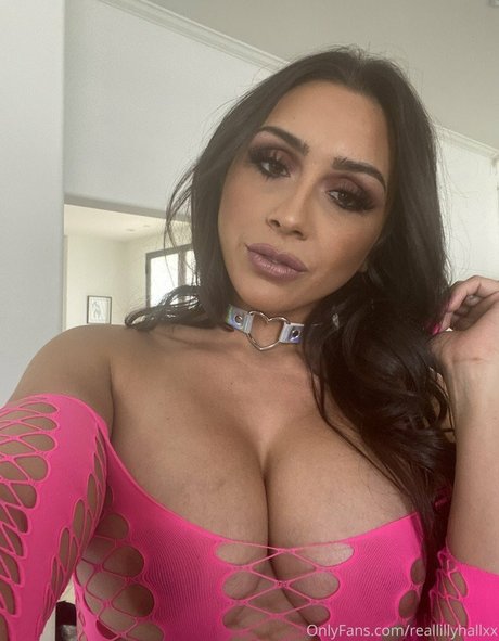 Lilly Hall onlyfans nude