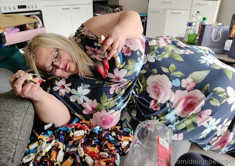 doughbellygirl onlyfans nude leaks