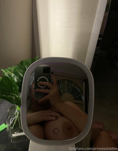 tiddiesbabe onlyfans pics