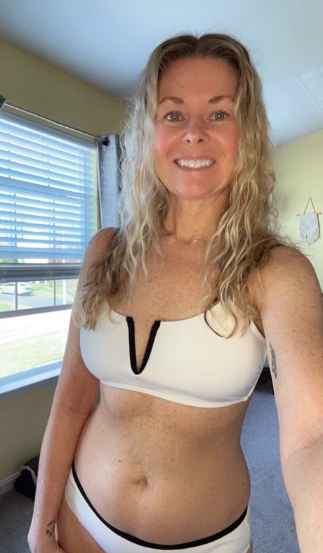 Mackenzie J onlyfans xxx