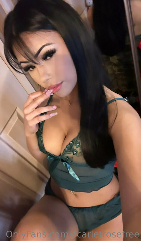 scarletrosefree only fans content