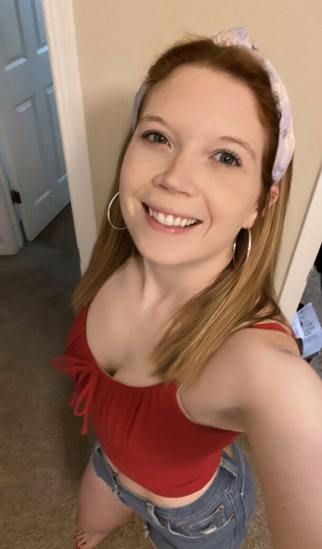 Peachy Noel feet onlyfans