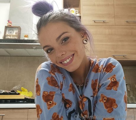 spicyrollersg onlyfans leaked.