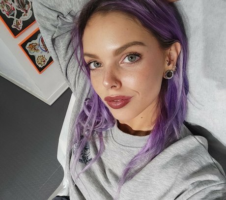 spicyrollersg onlyfans leaked tits