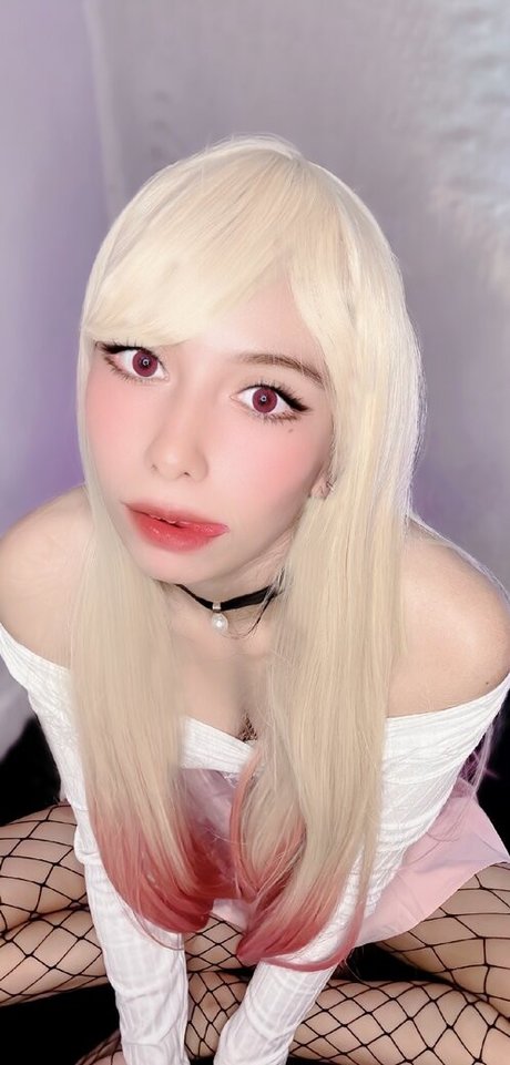 Lilywaifu onlyfans content