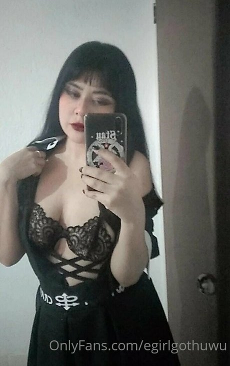 egirlgothuwu nude on onlyfans