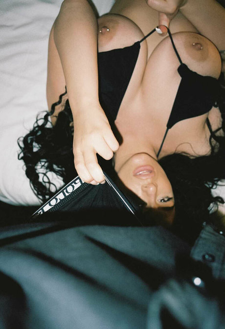 Officialzoerenea leaked nude onlyfans