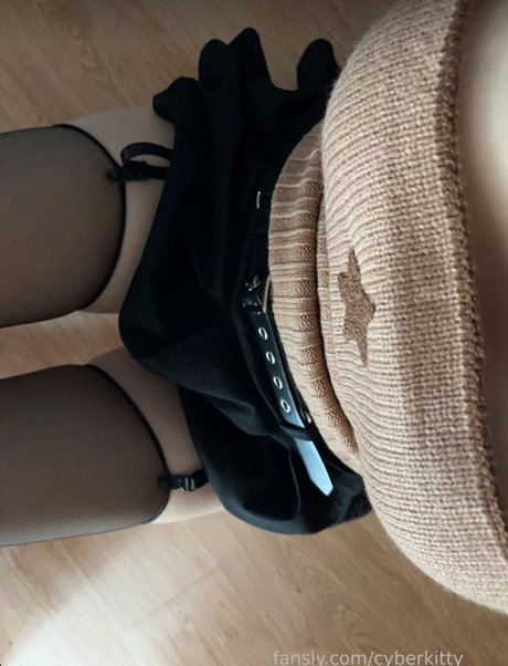 cyberkitty_____ onlyfans.