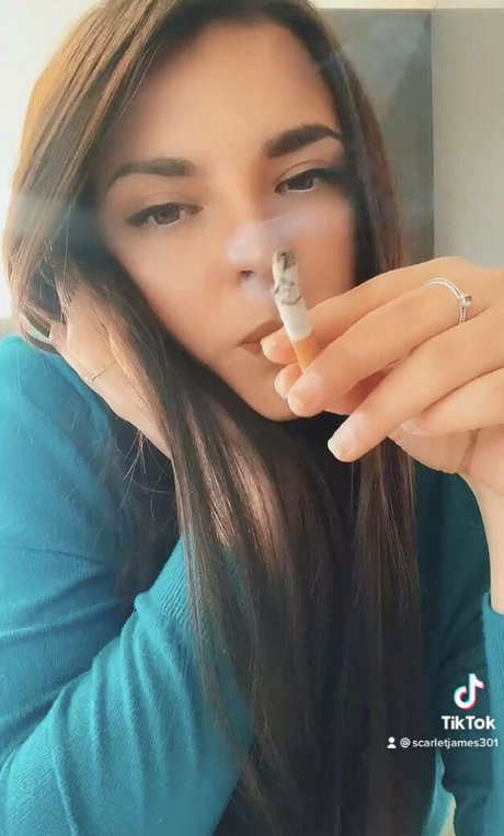 scarletjames301 onlyfans nude leaks