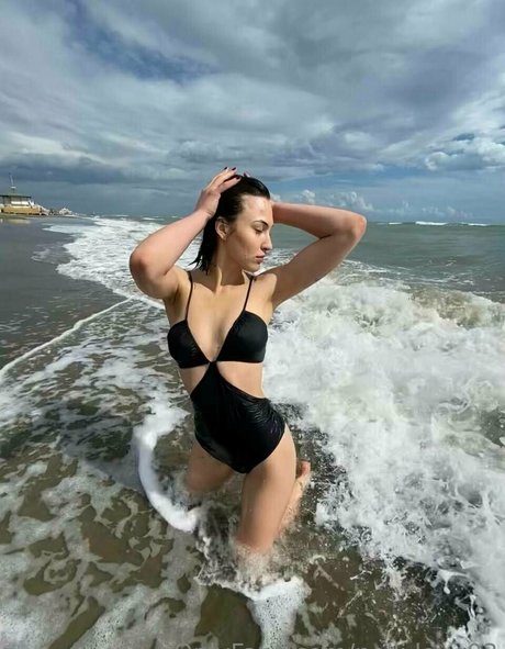 polli love03 leaks only fans