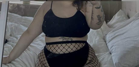 thebigbootybarbie2 onlyfans leakes