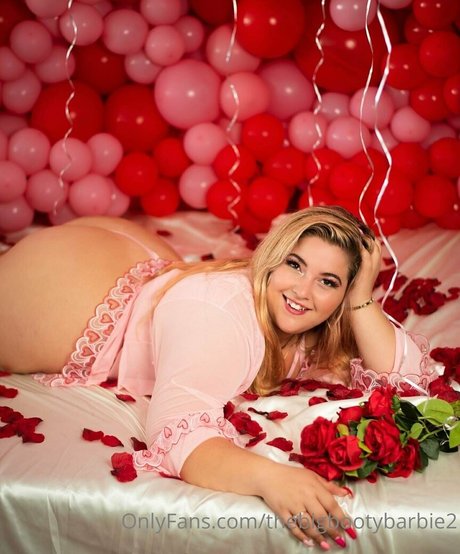 thebigbootybarbie2 onlyfans content leaked
