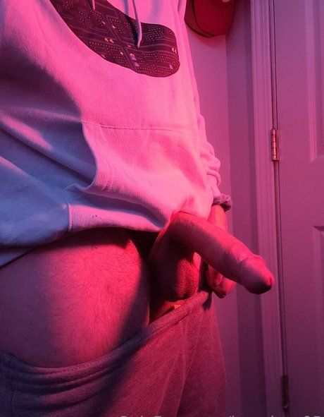 leoprince95 onlyfans naked pics